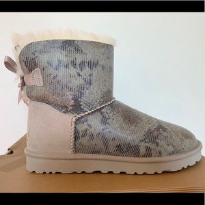UGG Mini Bailey Bow Snake Boots